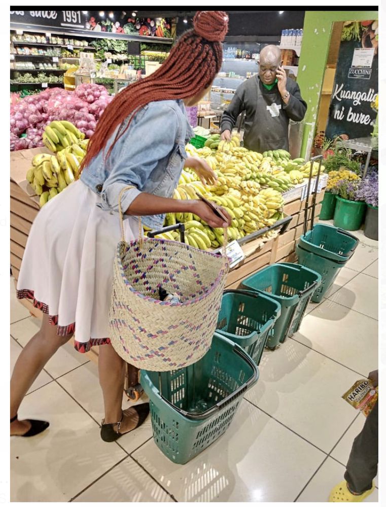 A typical shopping session with my Kikapu sisal bag