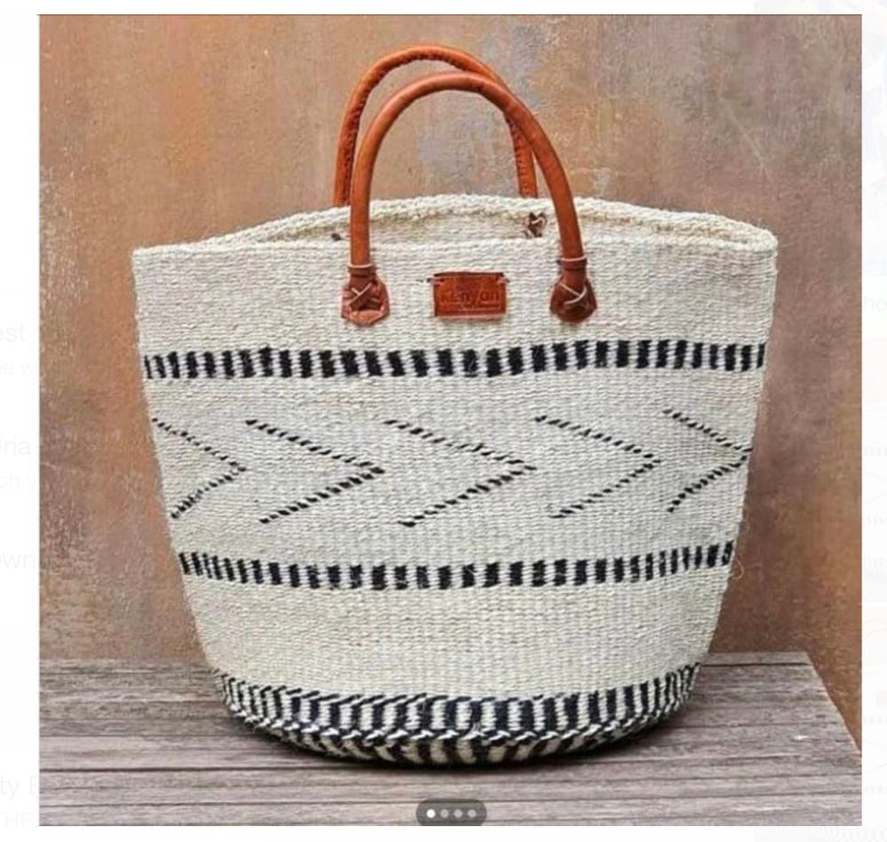 The famous Kenyan ‘Ciondo’ (Carrier Bag in Swahili) made of sisal and with leather handle #PlasticFreeJuly #Sustainability