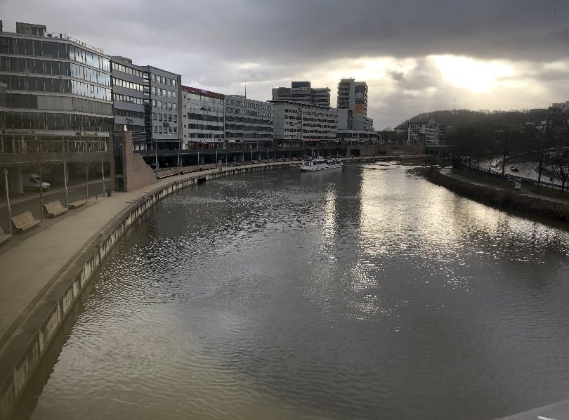 An der Saarpromenade in Saarbruecken, Fussgaengerzone