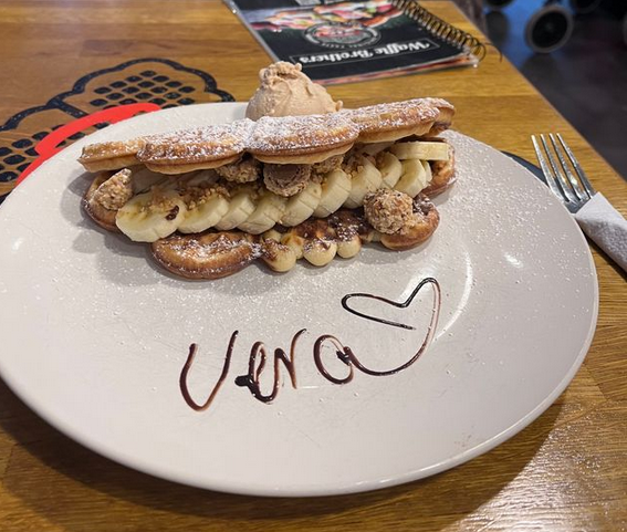 Handsignierte Waffel in Saarlouis