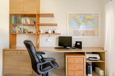 ¿Cómo haces que tu espacio sea más acogedor para los viajeros de negocios_  Foro global oficial de anfitriones de Airbnb.jpg