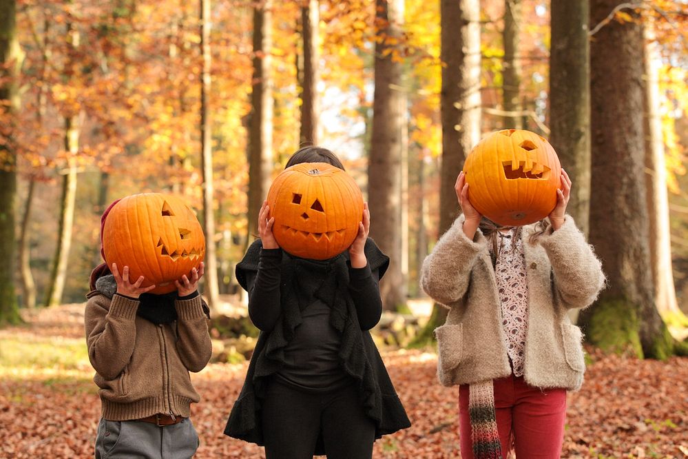 Spukt es bei euch für eure Gäste_ Halloween Airbnb.jpg