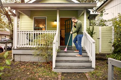 How do you prepare your listing for peak season_ - Airbnb Community Center.jpg