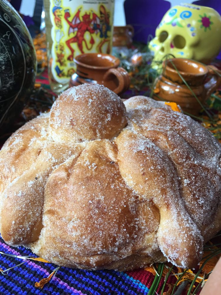 y el famoso pan de muerto