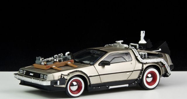 Non-peint-Kit-1-18-Retour-Vers-Le-Futur-2-delorean-DMC-12-scifi-voiture-figure.jpg_640x640.jpg