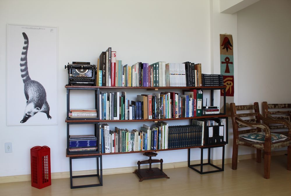 Biblioteca do Atelier Rosa Alves