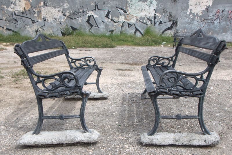 Park Benches in Centro Habana.jpg