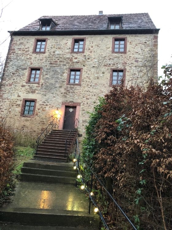 Das alte Herrenhaus der Burg, Treppen steigen!