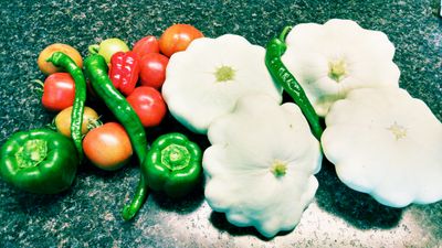 Patty pan squash, tomatoes and peppers, green & HOT