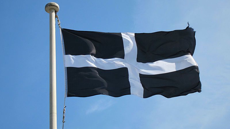 Cornwall_Saint_Piran_Flag.jpg