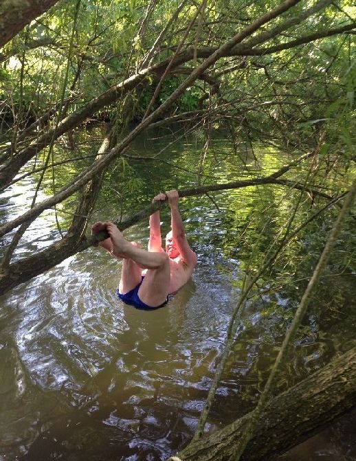 Fluss Dorfen in Schwaig bei Oberding mit Richard