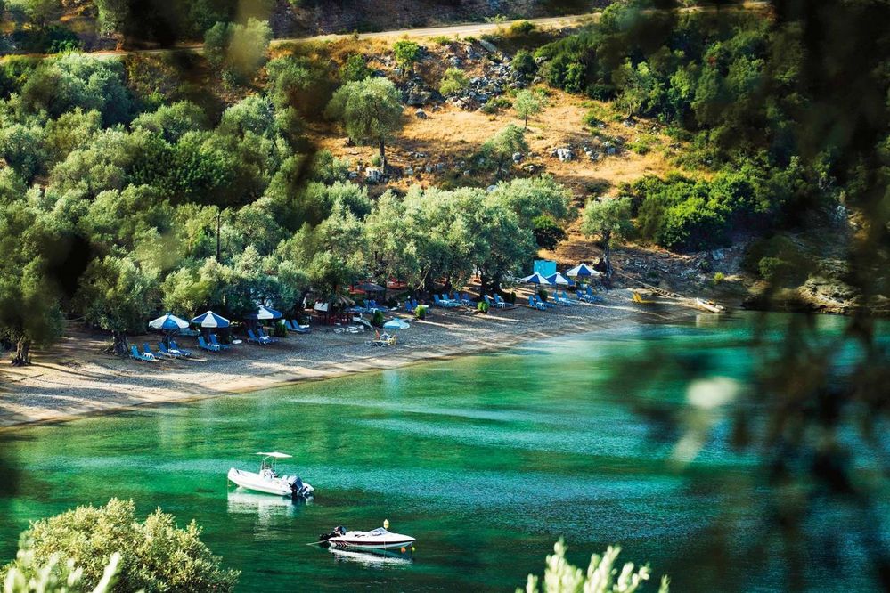 beach-on-pagasitic-gulf-pelion-penninsula-greece-conde-nast-traveller-19april17-tom-parker_.jpg