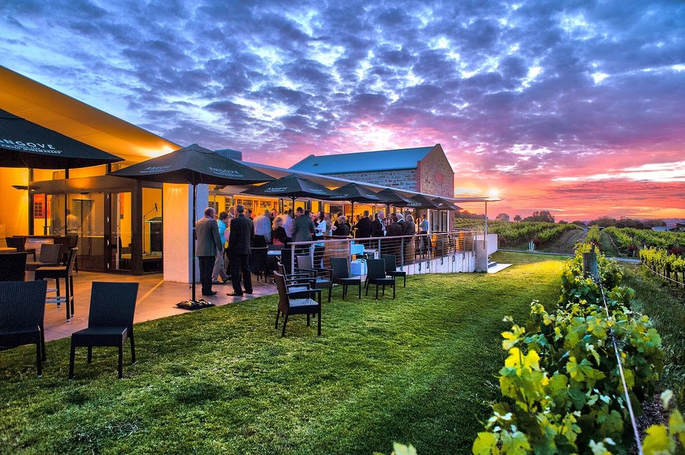 120 great cellar door wineries in the area