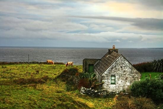 irish-cottage-house_u-l-q103lqf0.jpg