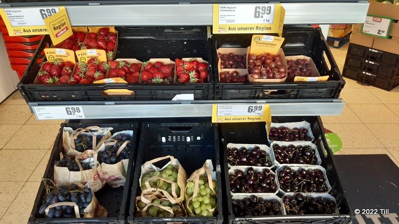 frutta in supermercato