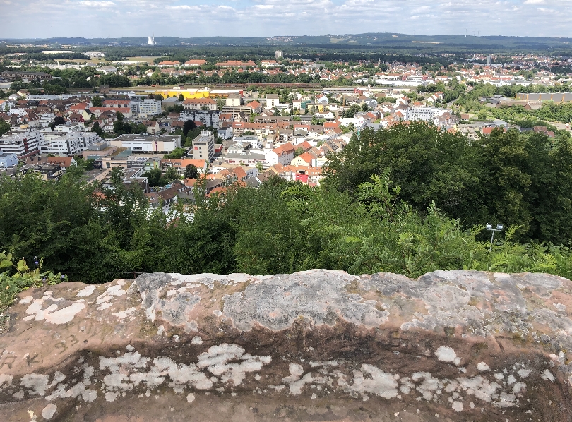 Blick von der Restburg auf Homburg